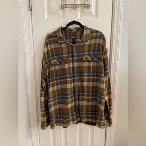 Men’s Patagonia 100% Cotton Flannel - XL